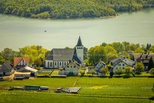 Sundern230504543Langscheid | Luftbild, Kath. Kirche Antonius in Langscheid am Sorpesee, Langscheid, Sundern, Sauerland, Nordrhein-Westfalen, Deutschland