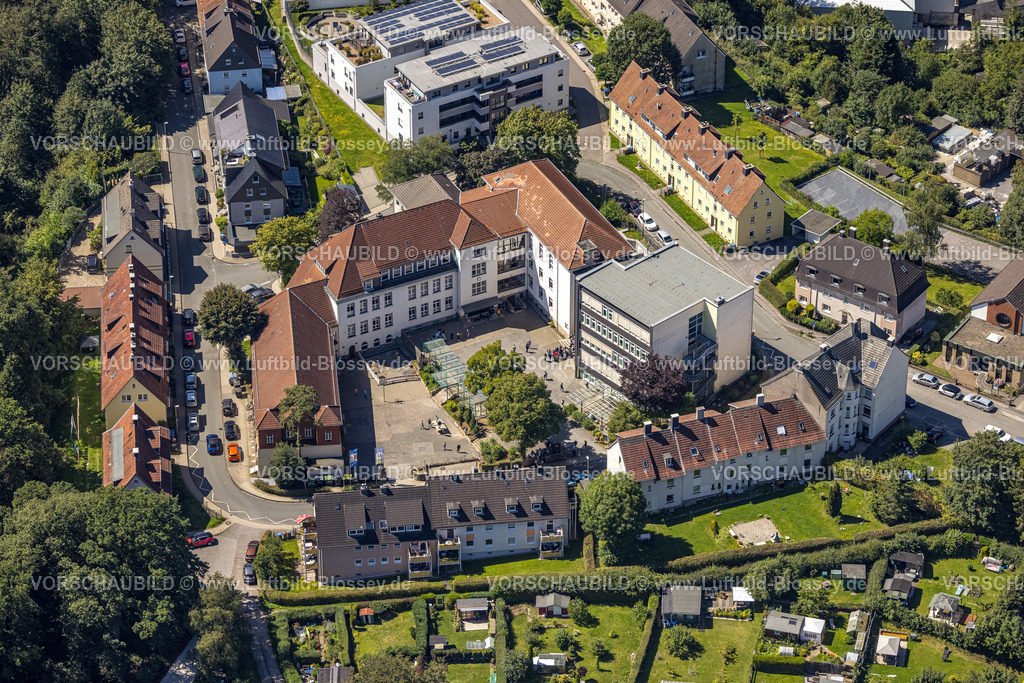 Ennepetal230801257 | Luftbild, Städt. Realschule, Breslauer Platz, Altenvoerde, Ennepetal, Ruhrgebiet, Nordrhein-Westfalen, Deutschland