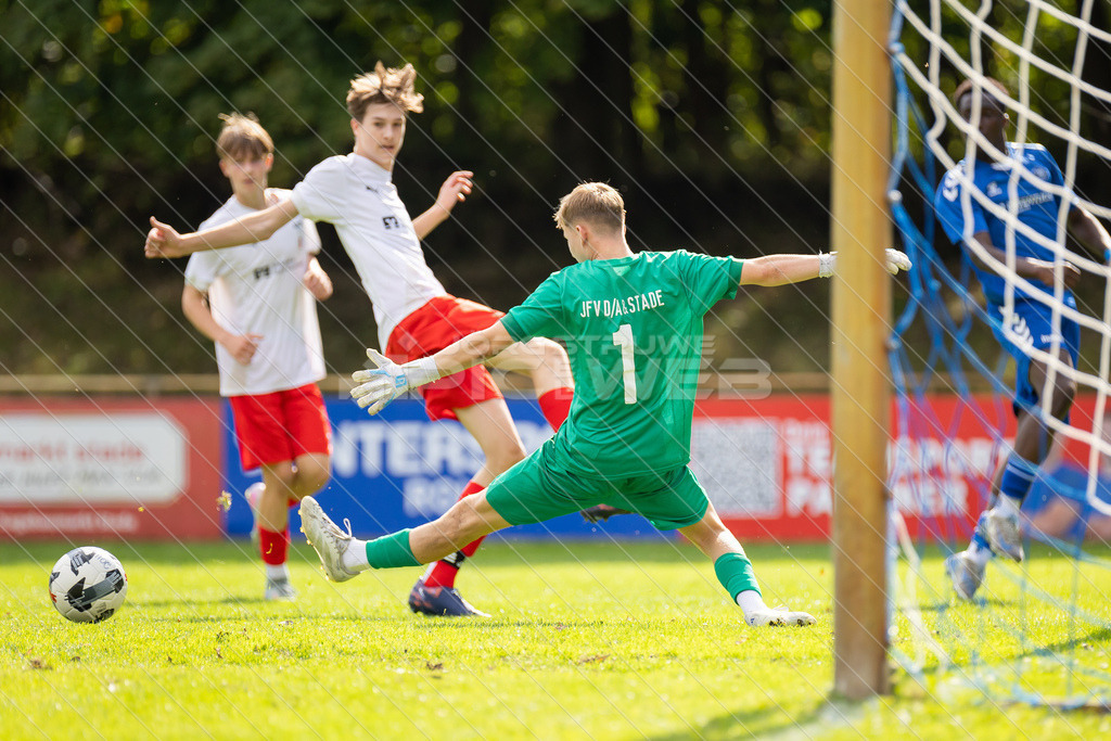 20250920_Picselweb-Fotografie_1R3_0386 | JFV D/A &amp; Stade - VfB Oldenburg0:1 VfB no70:2 VfB no70:3 VfB JFV Eigentor0:4 VfB no70:5 VfB no71:5 JFV no3 Jaric Jimenez-Voss2:5 JFV no9 Janko Sylvester3:5 JFV no16 Damian Elias Mihro Burekovic - Realisiert mit Pictrs.com