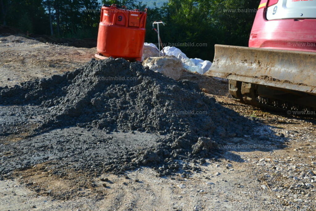 bib-lg04-betonarbeiten-0003 | Nach LV-Leistungsgruppen sortierte Detailfotos über den Bau eines Hauses. Alle Hausbau-Bilder direkt vom Urheber und Autor der Website Haus-Selber-Bauen.com