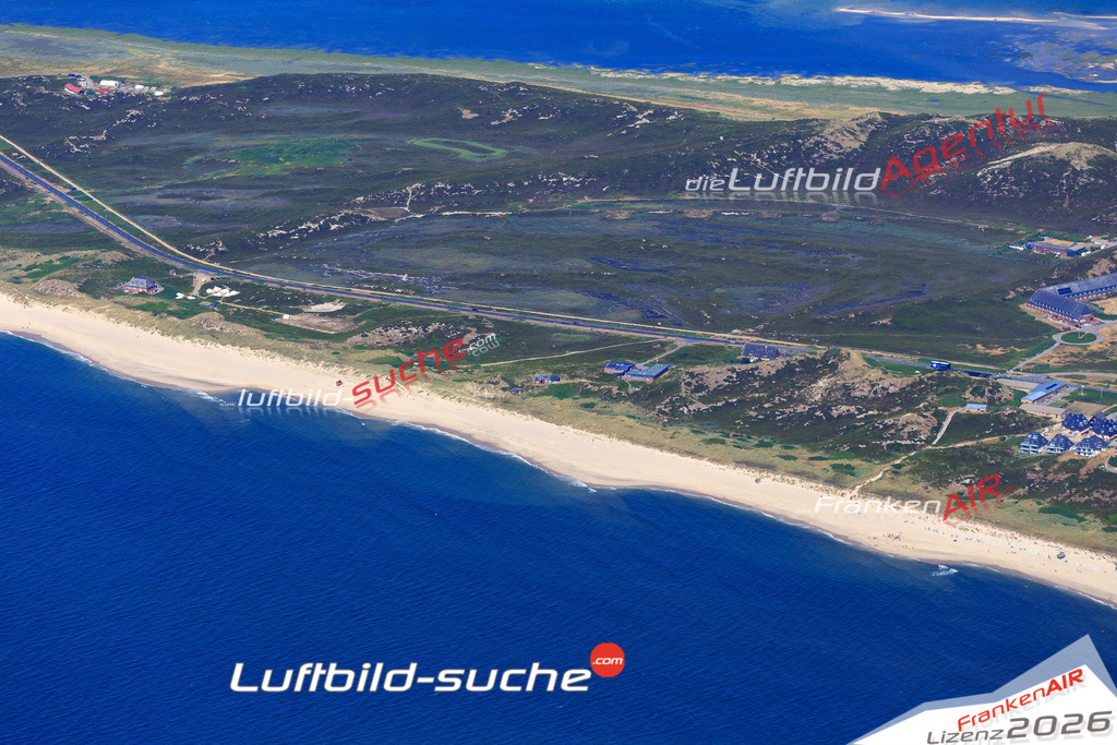 Die Luftbildaufnahme Weststrand - Sylt wurde 2018 mittels Flugzeug (keine Drohne) erstellt. Perfekte Schärfe und Druck- Auflösung- Garantiert!