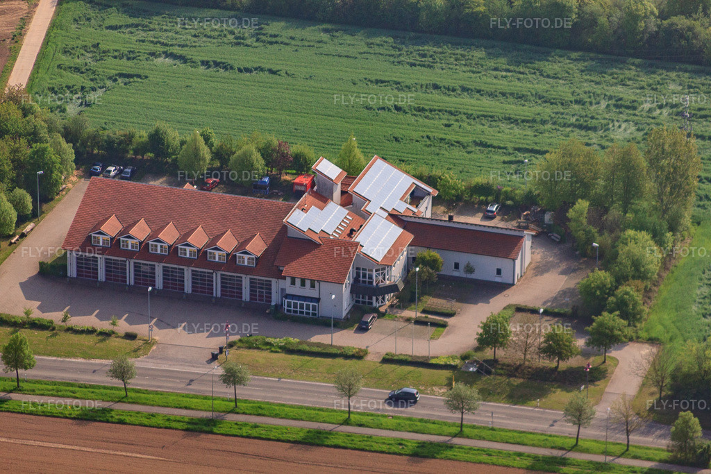 Luftbild: Freiwillige Feuerwehr Kandel in Kandel im Bundesland Rheinland-Pfalz in Deutschland. Foto: IMG_26344.jpg vom 27.04.2010 durch Werner Riehm/FLY-FOTO.deWWW.FEUERWEHR-KANDEL.DE