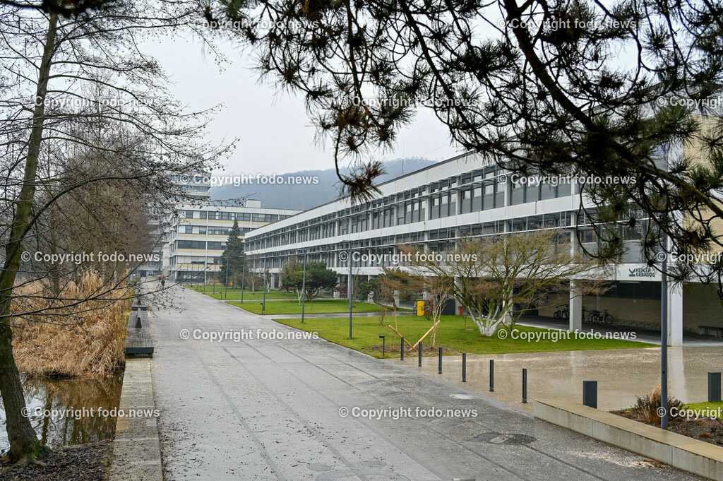 JKU Linz_ Johannes Kepler Universitaetsgelaende Linz_ 03.01.2023-9 | 03.01.2023, Johannes Kepler Universitaet Linz, AUT, JKU Gelaende, Johannes Kepler Universitaet Linz, im Bild JKU, Johannes Kepler Universitaetsgelaende Linz, Juridicum, TNF Turm
