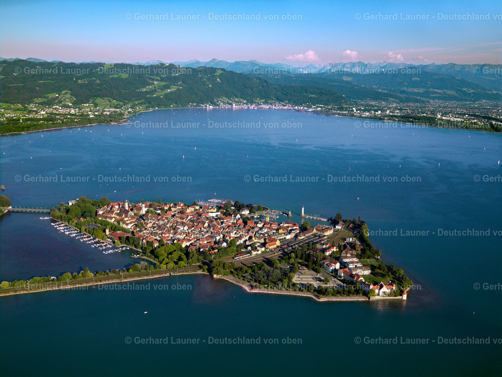 2696533 | Blick über Lindau am Bodensee in Richtung Südosten