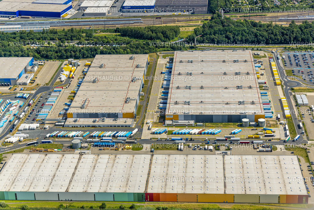 Dortmund230700015 | Luftbild, Westfallenhütte Gewerbegebiet, Amazon DTM Logistik und LKW Parkplatz, Borsigplatz, Dortmund, Ruhrgebiet, Nordrhein-Westfalen, Deutschland