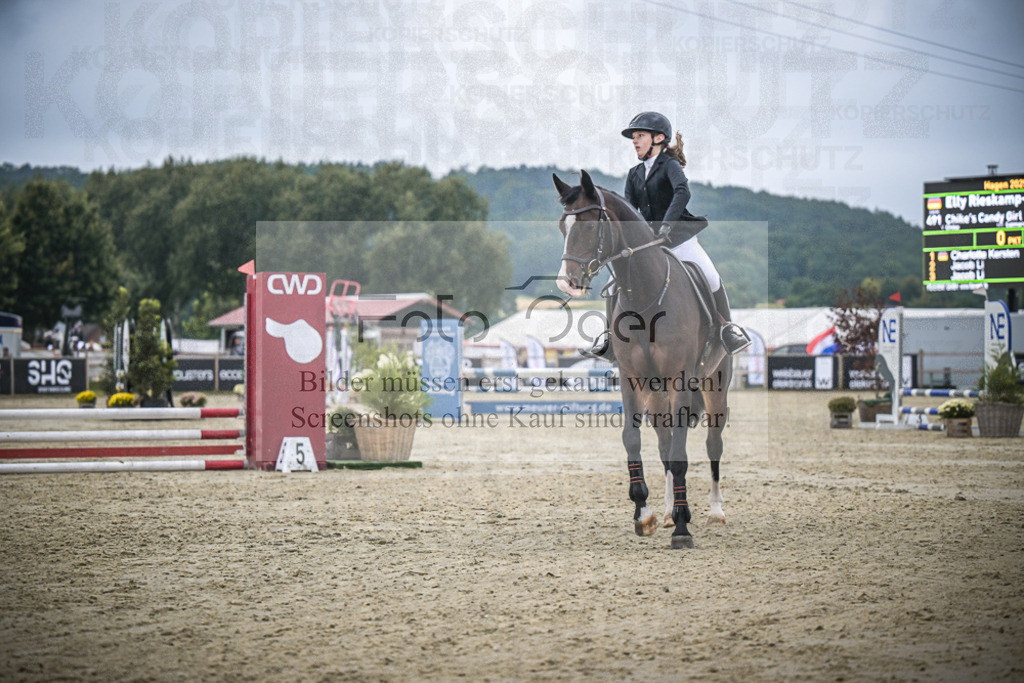 DOS_1273 | Entdecke hochwertige Reitturnierfotos von Foto Oger. Professionell, emotional und authentisch – jetzt Lieblingsmomente im Shop bestellen.Deutschlandweite Turnierfotografie. - Realisiert mit Pictrs.com