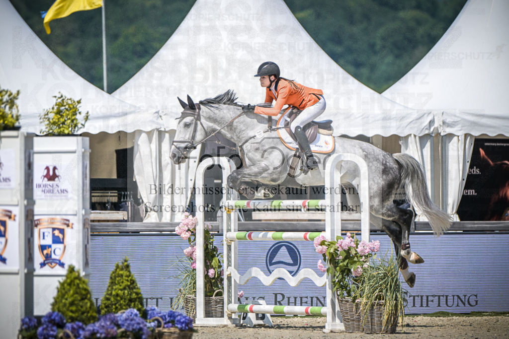DOS_5972 | Entdecke hochwertige Reitturnierfotos von Foto Oger. Professionell, emotional und authentisch – jetzt Lieblingsmomente im Shop bestellen.Deutschlandweite Turnierfotografie. - Realisiert mit Pictrs.com