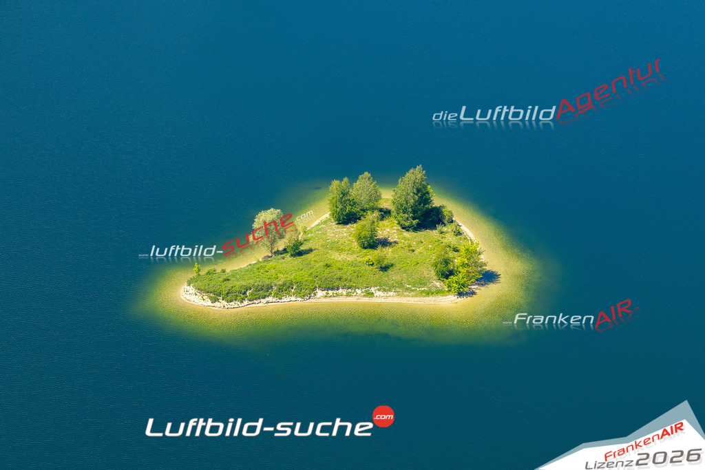 Luftaufnahme Baggersee Insel Genderkingen - Die Luftaufnahme wurde 2025 vom UL-Flugzeug heraus erstellt ( keine Drohne ) - Hochauflösende Luftaufnahme - für professionelle Ausdrucke geeignet. Die Geschenkidee !Mit Lizenz und Bildrechte bestellbar
