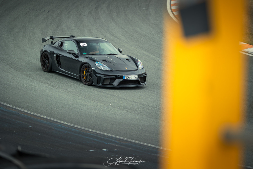 R6AT1025 _Alexander Tschuncky | Entdecken Sie die faszinierende Welt von Alexander Tschuncky Arts: Kreative Fotografie, atemberaubende Automobilkunst und hochwertiger Bilderdruck. Lassen Sie sich inspirieren! - Realisiert mit Pictrs.com