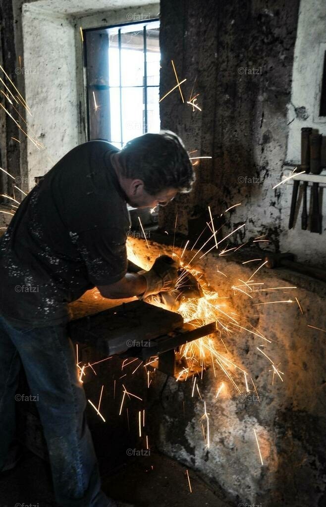 Entruempelung4-6_059-k _fatzi | Fatzi Bilder-Archiv! 
Die Bilder sind für private Nutzung lizenzfrei. Die kommerzielle Nutzung ist möglich und erwünscht, jedoch bitte ich um vorherige Kontaktaufnahme per E-Mail (info@fatzi.at) oder unter +43 650 7828269 - Realisiert mit Pictrs.com