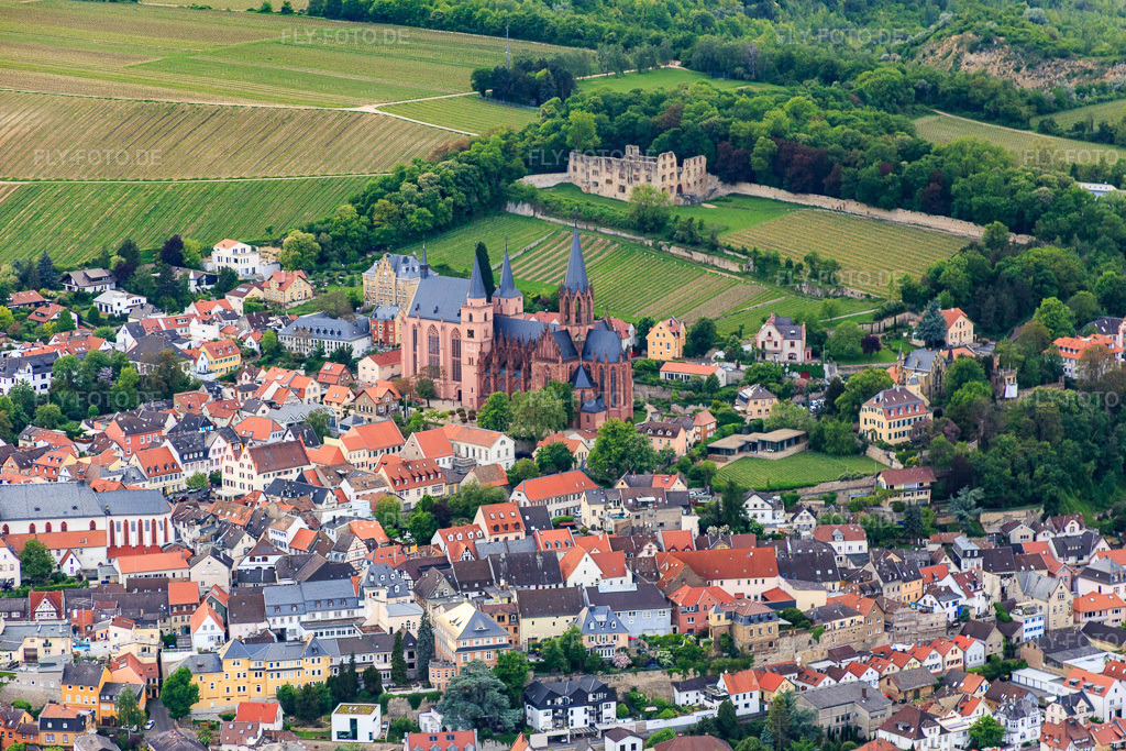 Luftbild: Ruine Burg Landskron über der Katharinenkirche Oppenheim in Oppenheim im Bundesland Rheinland-Pfalz in Deutschland. Foto: IMG_088478.jpg vom 17.05.2016 durch Werner Riehm/FLY-FOTO.de: Ev. Kirchengemeinde Oppenheim