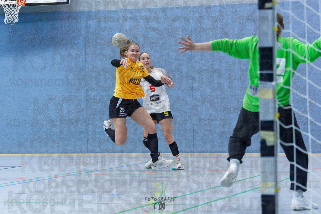 Frauen Oberliga Mitte (HHV); HSG Eibelshausen/Ewersbach - HSG Wettenberg II | Frauen Oberliga Mitte (HHV); HSG Eibelshausen/Ewersbach - HSG Wettenberg II am 13.12.2025 in Steinbrücken (Sporthalle am Hammerweiher)Photo © 2025 - Jörg Heinrich - Realisiert mit Pictrs.com