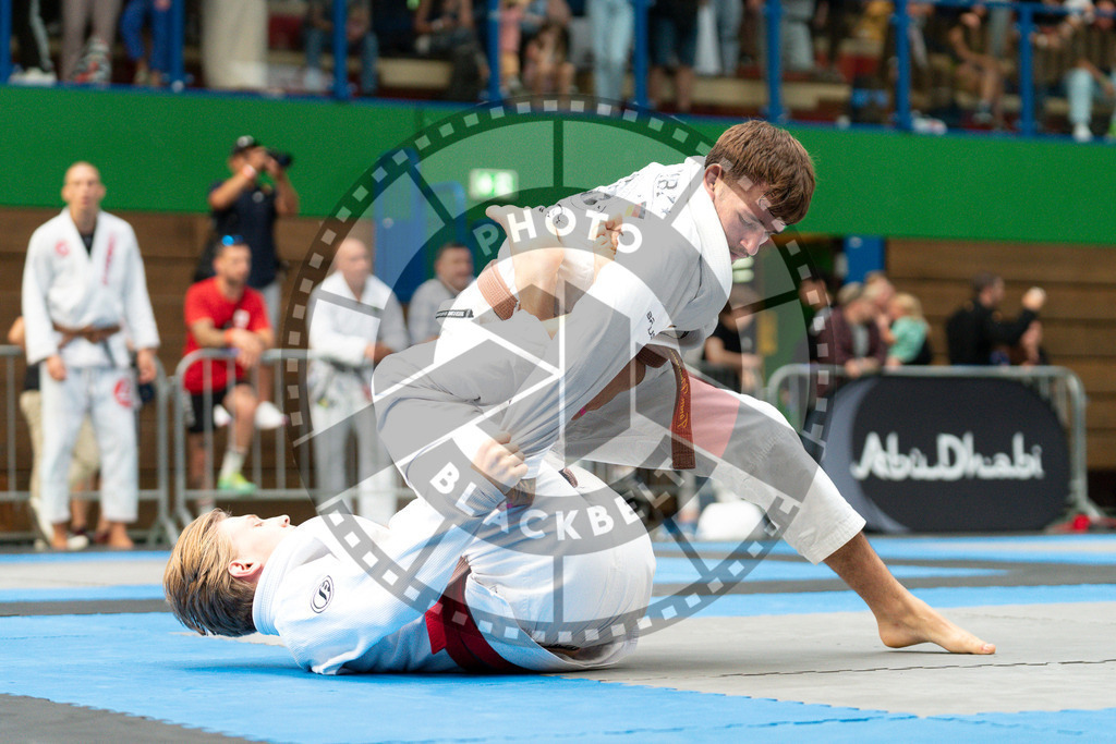 20240908PBB3370 | Athletes compete during the AJP Hamburg competition on September 8, 2024 in Hamburg, northern Germany.