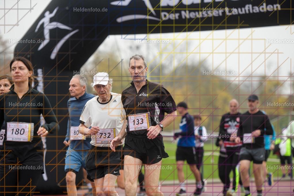 Neusser Erftlauf 2025  | 15km Neusser Erftlauf 2025 Foto: Heldenfoto.de