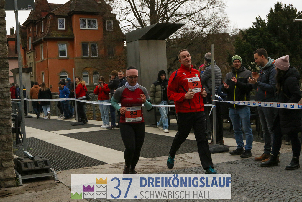 VR Bank Hauptlauf 10000m | 3 Koenigslauf 2023 - Realisiert mit Pictrs.com