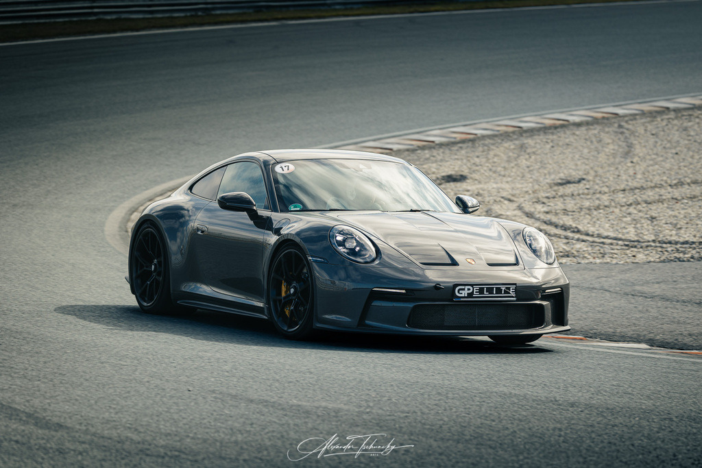 R6AT0698 _Alexander Tschuncky | Entdecken Sie die faszinierende Welt von Alexander Tschuncky Arts: Kreative Fotografie, atemberaubende Automobilkunst und hochwertiger Bilderdruck. Lassen Sie sich inspirieren! - Realisiert mit Pictrs.com
