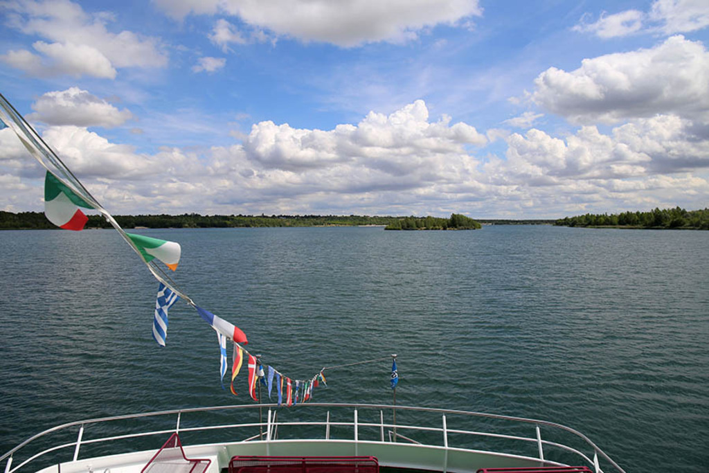 Foto: Leipzig - Markkleeberger See | Das Team hinter BILDLEXIKON LEIPZIG bündelt historische wie aktuelle Informationen über die Stadt Leipzig in Text und Bild auf einer Plattform und stellt diese der interessierten Öffentlichkeit zur Verfügung.
