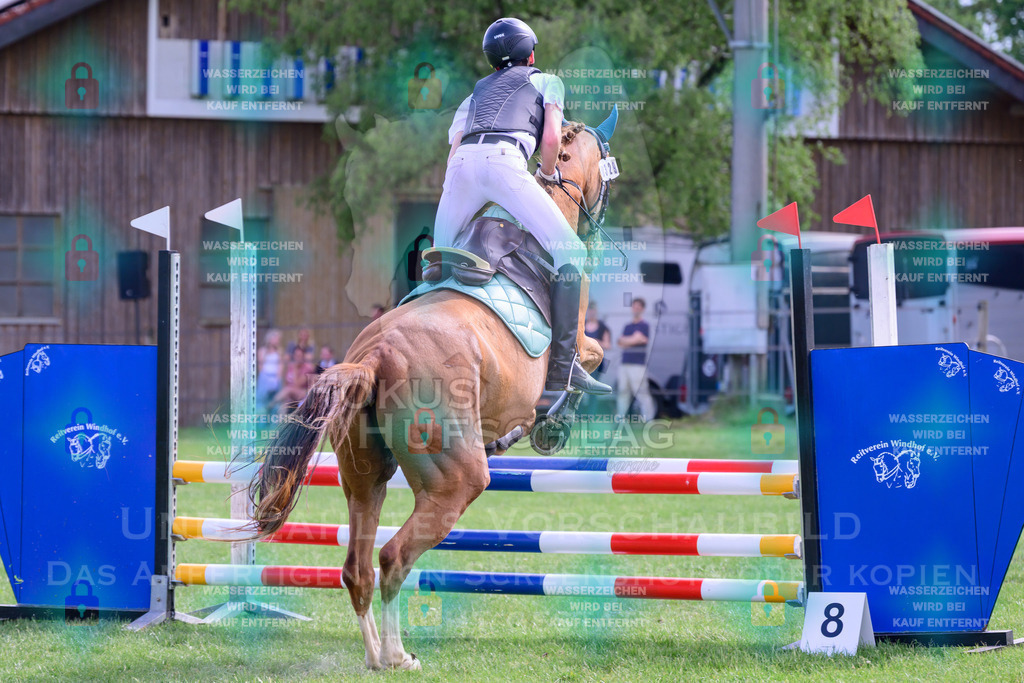 30052026-Forstinning-Prfg20-0175 | Fokus Hufschlag Fotografie - Realisiert mit Pictrs.com