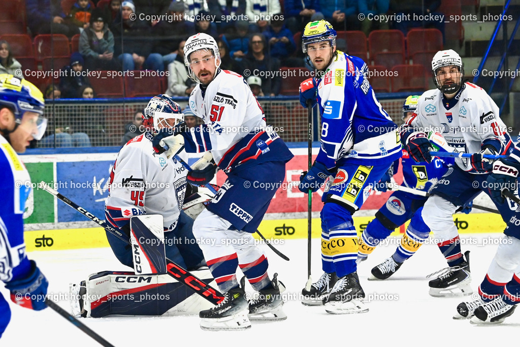 EC IDM Wärmepumpen VSV vs. Hydro Fehervar AV 19 | #45 Rasmus Reijola Hydro Fehervar, #51 Timothy Campbell Hydro Fehervar, #8 Maximilian Rebernig EC VSV, #17 Roland Kiss Hydro Fehervar, EC IDM Wärmepumpen VSV vs. Hydro Fehervar AV 19, EC IDM Wärmepumpen VSV vs. Hydro Fehervar AV 19  am 17.01.2026 in Villach (Stadthalle Villach), Austria, (Photo by Bernd Stefan)