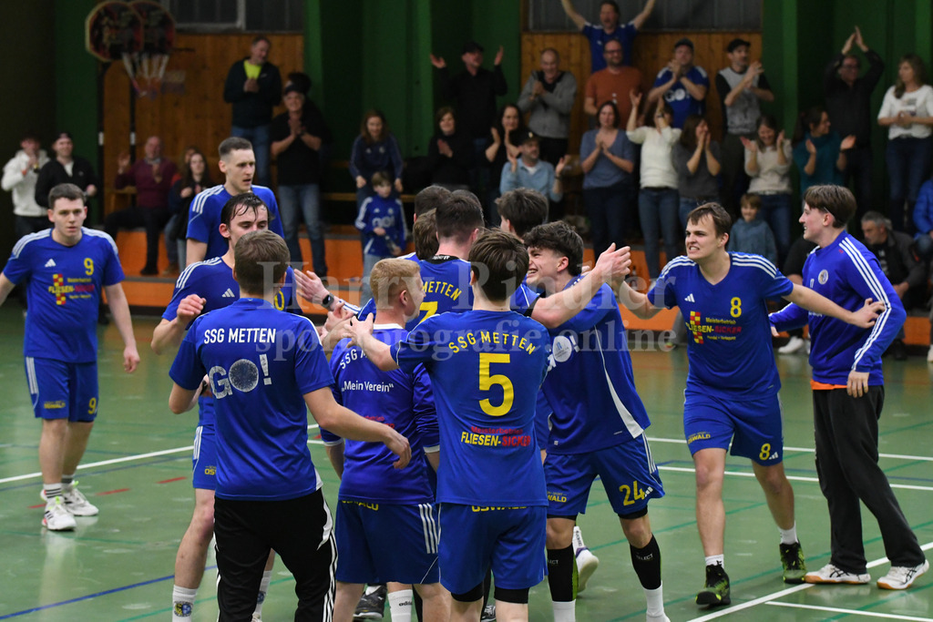 SSG Metten : SpVgg Altenerding | Metten jubelt - Realisiert mit Pictrs.com