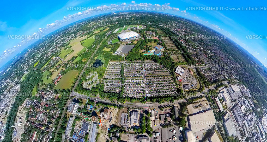 Gelsenkirchen20220806_AufSchalke2-2-104 | Luftbild, VELTINS-Arena, Bundesligastadion des Fußballvereins FC Schalke 04, Gigantmarkt Gelsenkirchen, Flohmarkt an der Willy-Brandt-Allee, Fisheye Aufnahme, Fischaugen Aufnahme, 360 Grad Aufnahme, Erle, Gelsenkirchen, Ruhrgebiet, Nordrhein-Westfalen, Deutschland