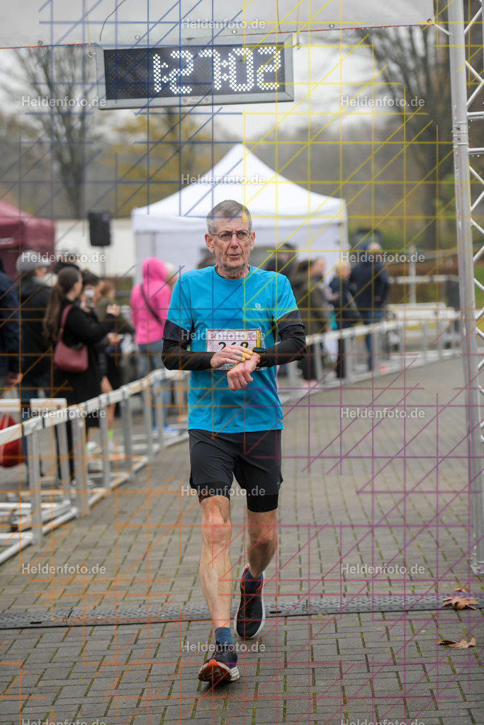 Neusser Erftlauf 2025  | 15km Neusser Erftlauf 2025 Foto: Heldenfoto.de