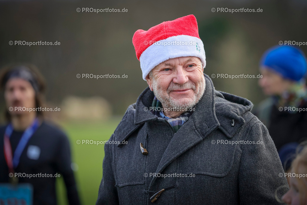 6. Bonner Nikolauslauf; Bonn, 14.12.2025 | Impressionen vom 6. Bonner Nikolauslauf am 14.12.2025 in Bonn (Nordrhein-Westfalen). 