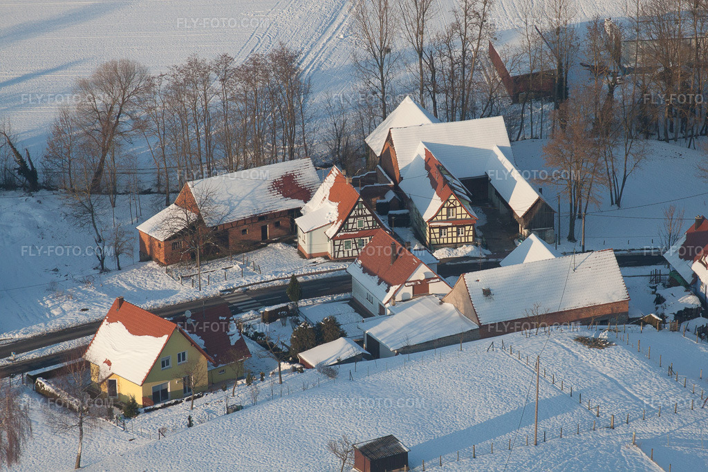 Aerial view: In winter when there is snow in Neewiller-près-Lauterbourg in the state Bas-Rhin, France.Photo: IMG_36660.jpg taken on 01/05/2011 by Werner Riehm/FLY-FOTO.comResolution of the original: 4752 x 3168 px