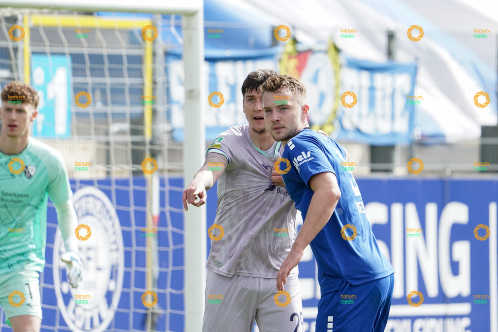 VfL Sportsfreunde Lotte vs. VfL Bochum II U23 - Regionalliga West - 28. Spieltag 2026 | Dominic Volkmer, 29Louis Hiepen, 3 - Realisiert mit Pictrs.com