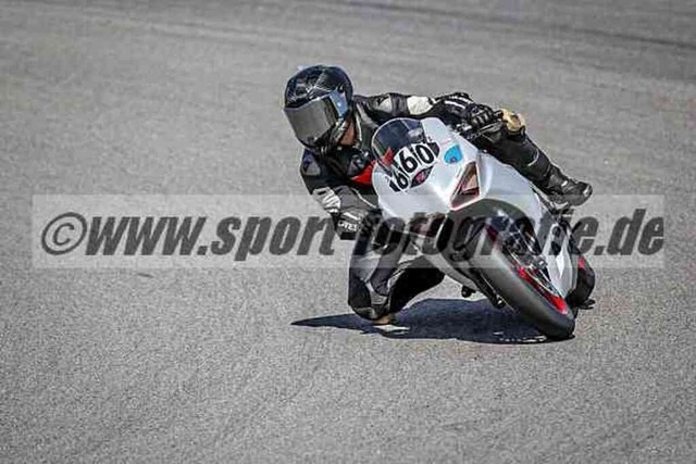 pubi3229 | Professionelle Fotos von Sportveranstaltungen, aber auch Hochzeiten und anderen Events. - Realisiert mit Pictrs.com