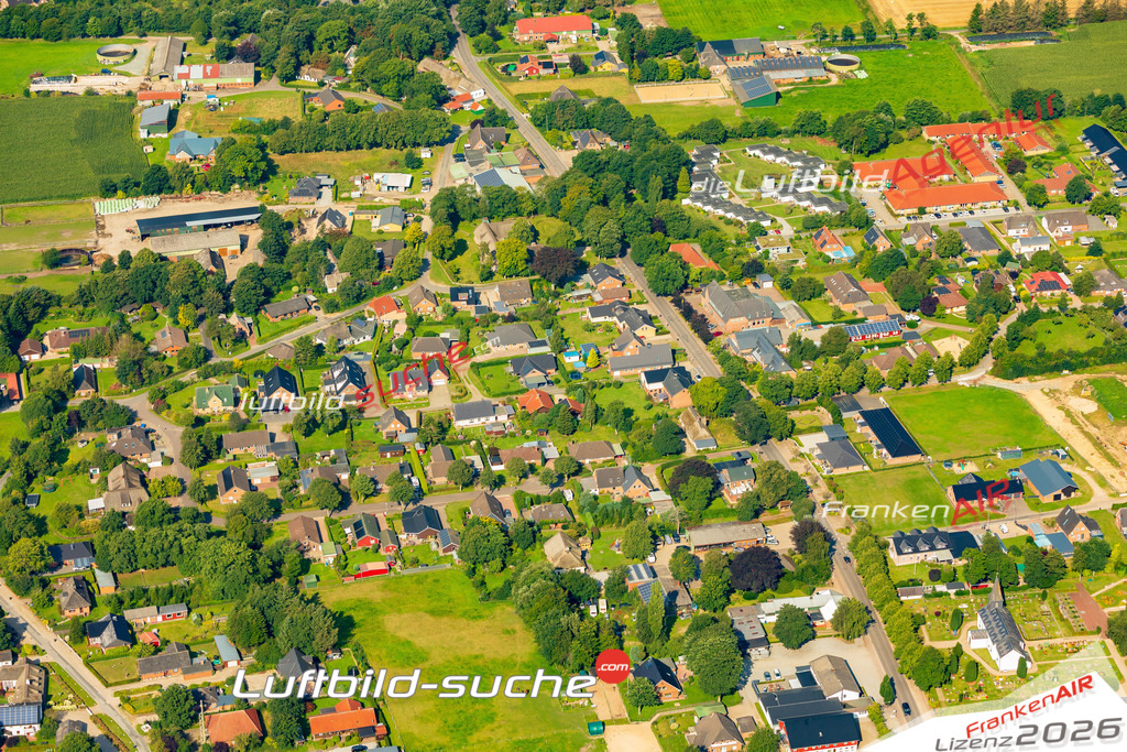Vs Google Maps Ladelund - Die Luftaufnahme wurde 2025 vom UL-Flugzeug heraus erstellt ( keine Drohnenaufnahme ) - Hochauflösende Luftaufnahme - für Wandbilder und großformatige Ausdrucke geeignet. Das besondere Geschenk!Hier alle&nbsp;Infos zur Lizenzierung der LuftaufnahmeWir fliegen auch dieses Jahr wieder in Ihre Region um Luftbilder zu erstellen.- Luftbild anfragen