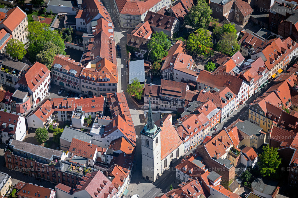 4026578 | ERFURT 07.05.2020 Kirchengebäude der " Allerheiligenkirche " an der Marktstraße im Ortsteil Altstadt in Erfurt im Bundesland Thüringen, Deutschland. // Church building of " Allerheiligenkirche " on Marktstrasse in the district Altstadt in Erfurt in the state Thuringia, Germany. Foto: Gerhard Launer