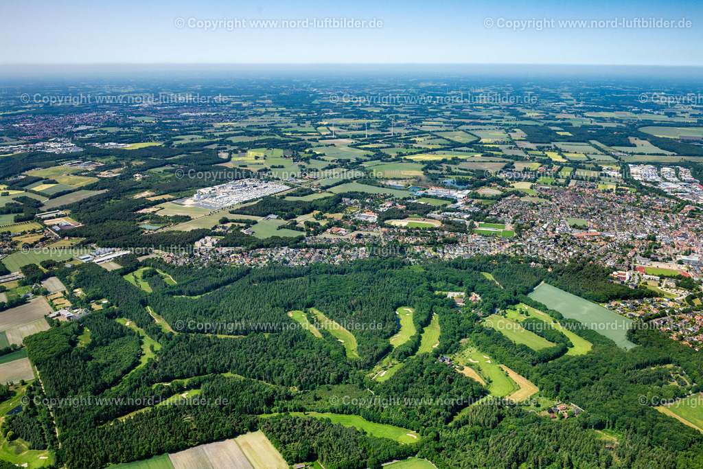 Vechta_ELS_4957050623 | VECHTA 05.06.2023 Stadtgebiet mit Außenbezirken und Innenstadtbereich in Vechta im Bundesland Niedersachsen, Deutschland. // City area with outside districts and inner city area in Vechta in the state Lower Saxony, Germany. Foto: Martin Elsen
