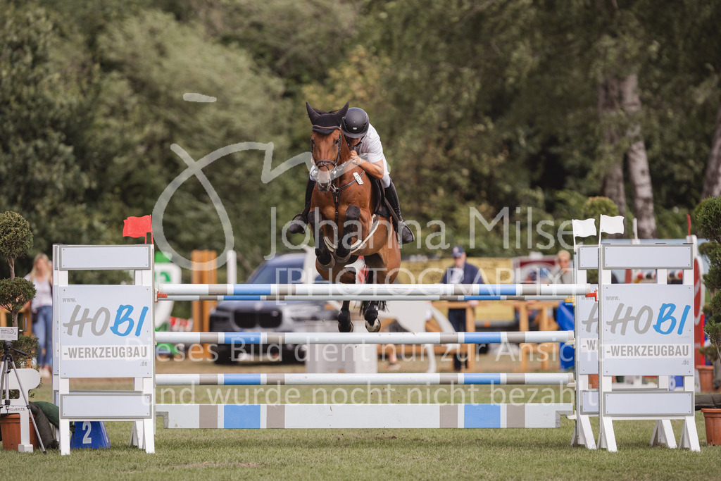 230716_LC_GroßerPreis-931 | Deine schönsten Turniermomente als professionelle Fotos! Entdecke hochwertige Pferdesport-Fotografie im Online-Shop. Jetzt Fotos finden & bestellen!