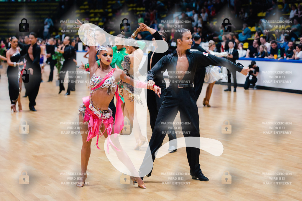 Hessen Tanzt WDSF Open Youth Latin 7th (68) Ivan Smekalkin _ Yeva Liermontova (Schwarz-Weiß-Club Pforzheim)-2025-05-17-1319 | Webshop for digital downloads and prints of dance sport, event & show photographer Julian Link - Realisiert mit Pictrs.com