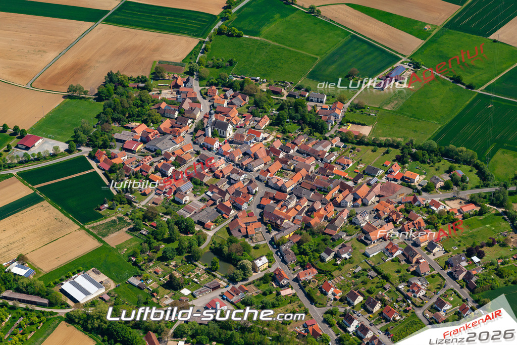 aktuelles Luftbild von  Mechenried  - Luftaufnahme wurde 2019 von https://frankenair.de mittels Flugzeug (keine Drohne) erstellt.