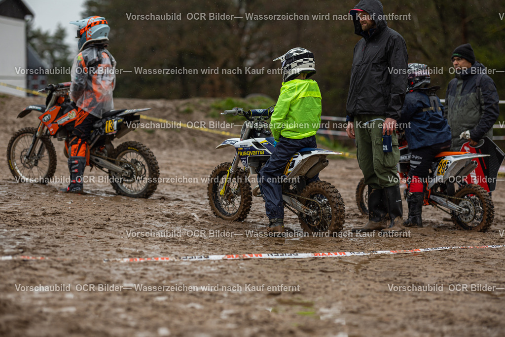 Triptis Sonntag R3-8055 | OCR Bilder Fotograf Eisenach Michael Schröder