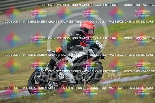2024_08_18_PBK_44757 | Sportfotografie; SlowMotion; Video; Rennstrecke; Hafeneger; Speer; Racing; RSE; BMW; CBO; Trackday; Motorsportarena; Hockenheimring; Brno; Most; Barcelona; Valencia