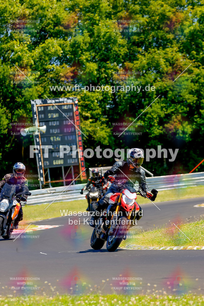 _MOT9284 | Hier findet Ihr Bilder von Touristenfahrten auf der Nürburgring Nordschleife oder von anderen Veranstaltungen die ich besucht habe. Viel Spass beim Durch Schauen 