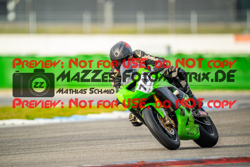 MaZZes_Fotomatrix_20240401_6007705_3834 | Fotograf Mathias Schmid
Sportfotograf,
Eventfotograf,
Hochzeitsfotograf,
Portraitfotograf