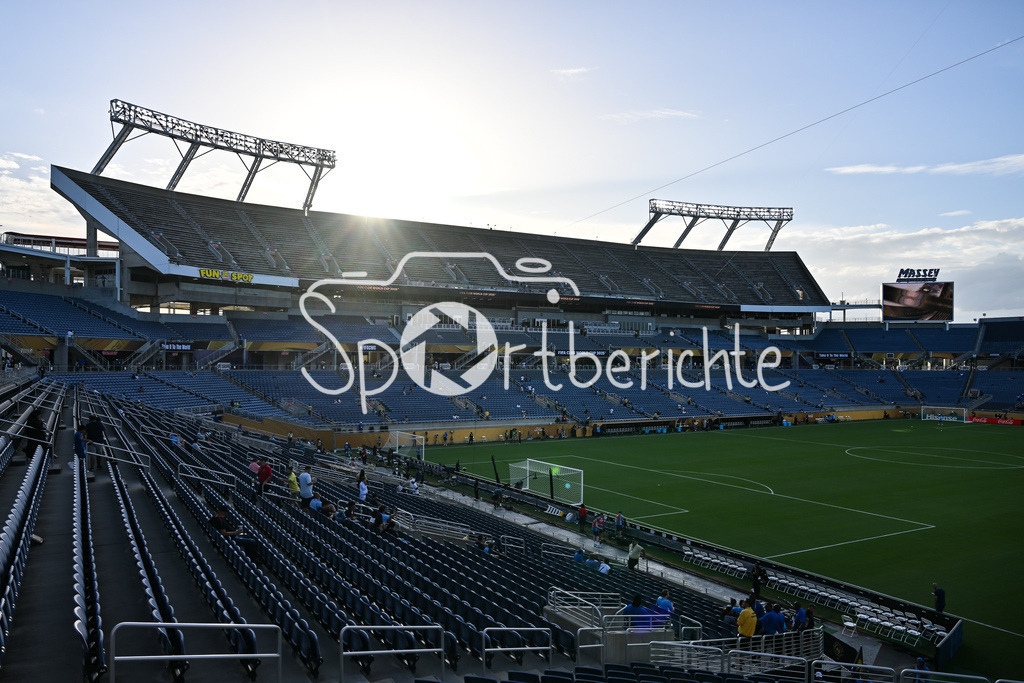 Manchester City - Al-Hilal SFC | Im Camping World Stadium von Orlando - Florida findet heute das Achtelfinale zwischen ManCity und Al-Hilal statt / Stadionfoto / Stadionbild / Symbolbild / Symbolfoto / FIFA Club World Cup: Manchester City - Al-Hilal SFC, Camping World Stadium am 30.06.2025 / NOT FOR SALE IN USA