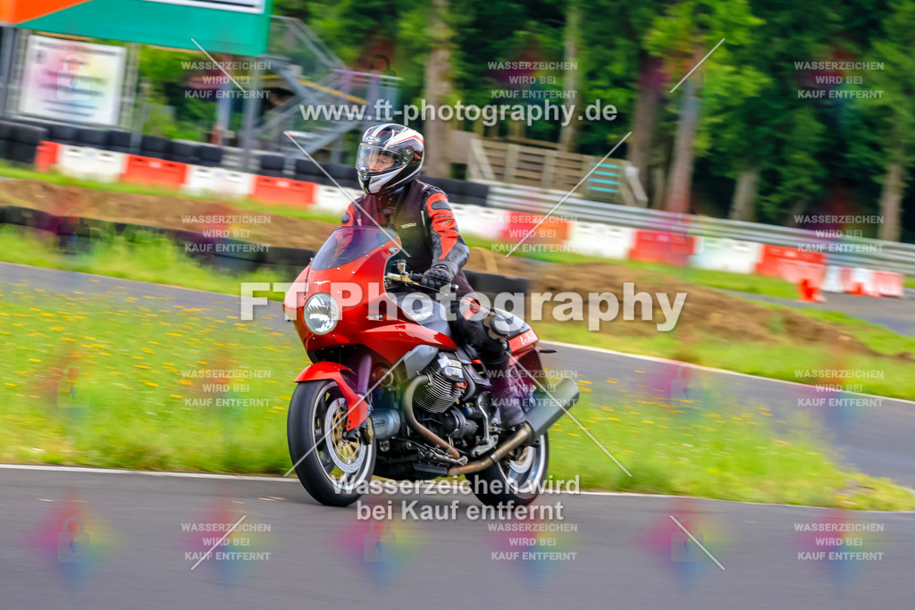 VBK-7490 | Hier findet Ihr Bilder von Touristenfahrten auf der Nürburgring Nordschleife oder von anderen Veranstaltungen die ich besucht habe. Viel Spass beim Durch Schauen 