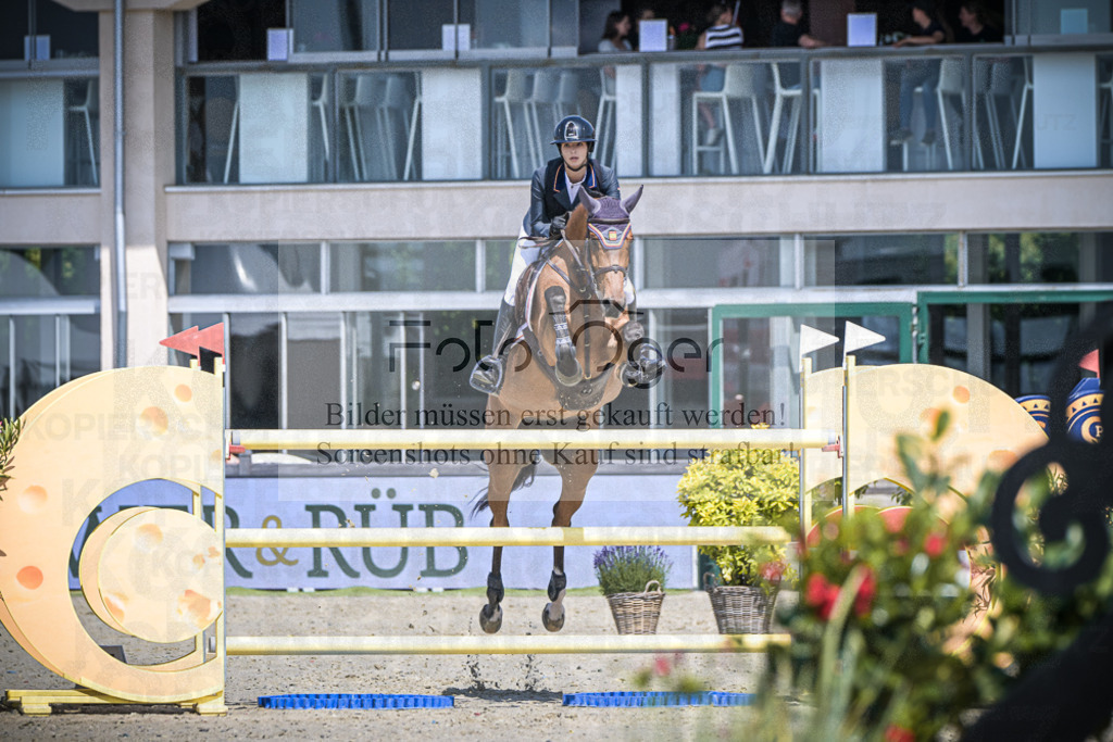 DOS_5565 | Entdecke hochwertige Reitturnierfotos von Foto Oger. Professionell, emotional und authentisch – jetzt Lieblingsmomente im Shop bestellen.Deutschlandweite Turnierfotografie. - Realisiert mit Pictrs.com