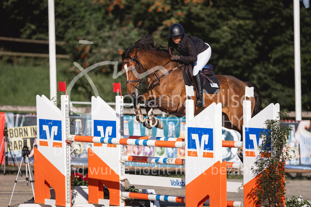 240714_BHO_M1-Spr-108 | Deine schönsten Turniermomente als professionelle Fotos! Entdecke hochwertige Pferdesport-Fotografie im Online-Shop. Jetzt Fotos finden & bestellen!