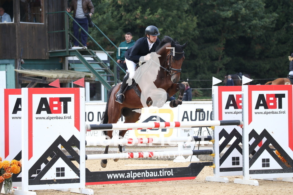 DL2Q4403 | Willkommen bei Brunnmayr - Design & Fotografie – Ihrem Spezialisten für Reitturniere und Pferdeveranstaltungen in Oberösterreich, Salzburg und Bayern! Seit über 17 Jahren sind wir leidenschaftlich dabei.