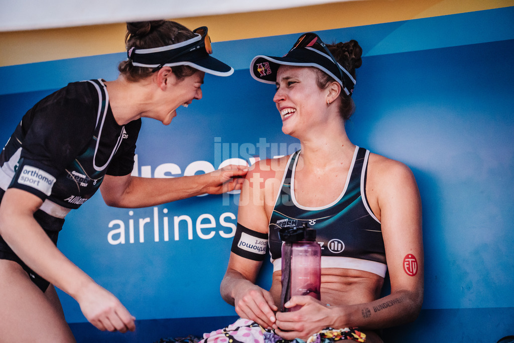 Beachvolleyball | Frauen | Deutsche Meisterschaften 2025 Timmendorfer Strand | 07.09.2025 | v.l. Cinja Tillmann und Svenja Müller gewinnen das Finale der Deutschen Meisterschaft und jubeln