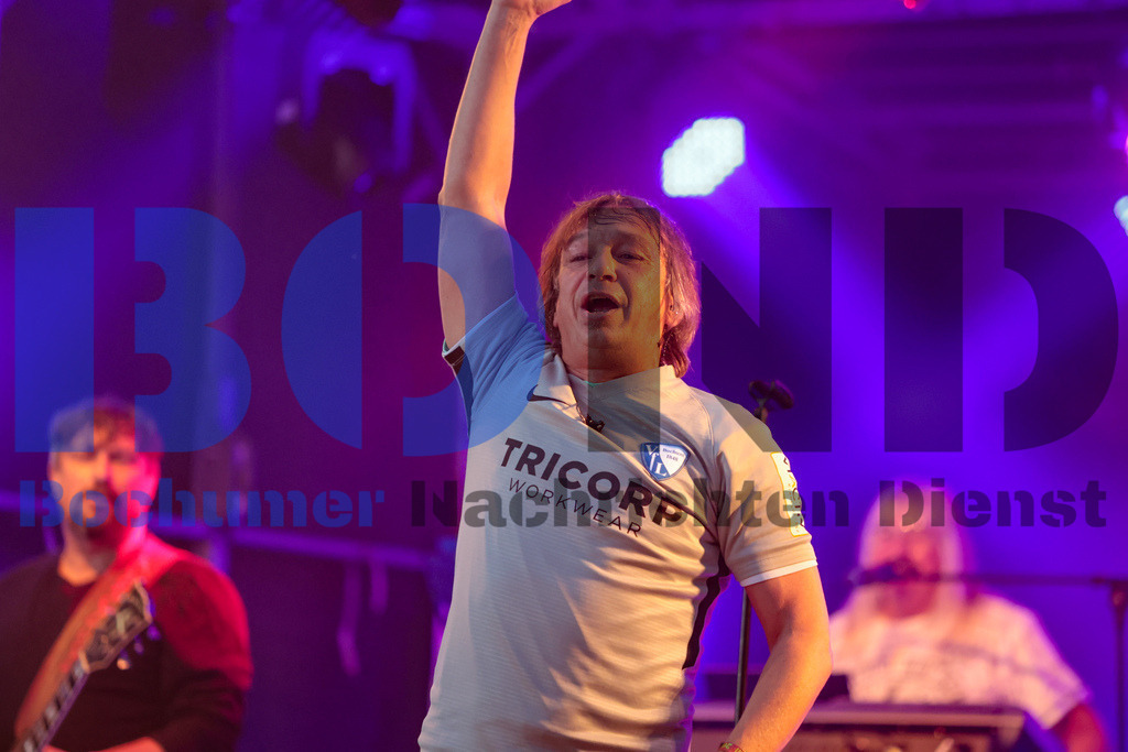 Kemnade - Family and Friends - Michael Wurst und die Tweens  {date} -  | {headline}



(Foto: Sebastian Sendlak / BOND)

 - Realisiert mit Pictrs.com