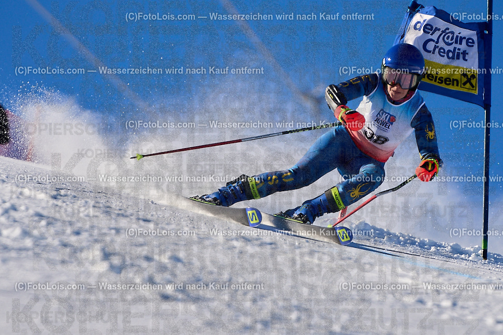 ALP3818_MASTERS-Cup_GS-C Damen_Battisti Jacqueline | (C)FotoLois.com, Alois Spandl. FIS Masters-Cup Wildschönau, Giant Slalom auf der Piste Schatzberg GS, Siegerehrung auf dem Dorfplatz Niederau, Sa 13. Januar 2024.