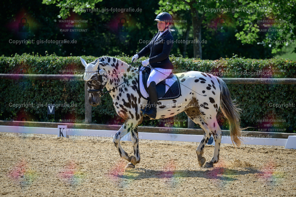 Volpert_Madlen_Fabienne_230722_11 | gis-fotografie