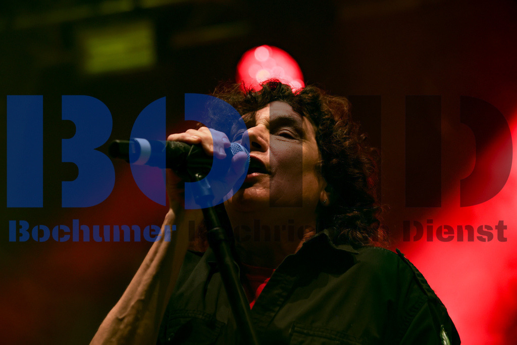 Zeltfestival Ruhr 2024 - Mr. Big  {date} -  | {headline}(Foto: Sebastian Sendlak / BOND) - Realisiert mit Pictrs.com